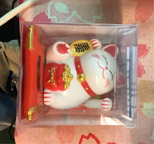 Lucky cat (red)